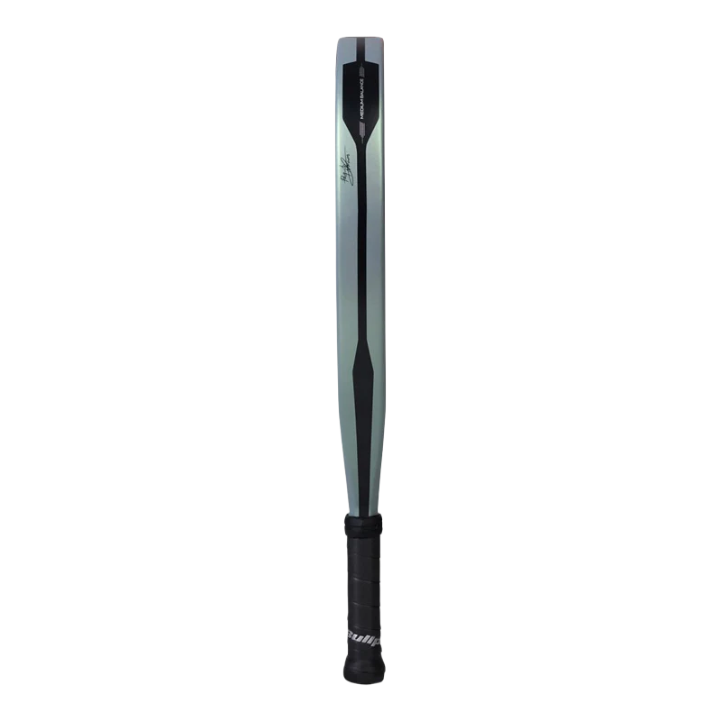 Pala Bullpadel Hack 04 JR 2026 Paquito Navarro