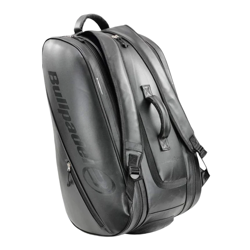 Paletero Bullpadel Casual Negro 2025