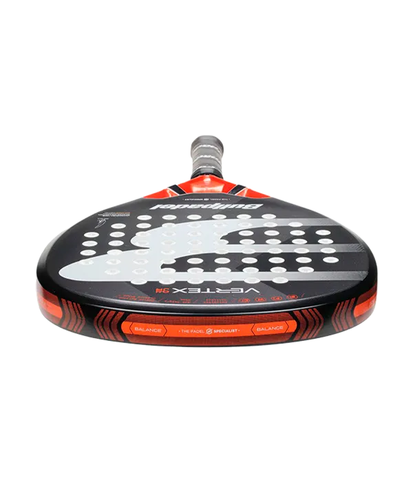 Pala Bullpadel VERTEX 04 Junior 2025 Juan Tello